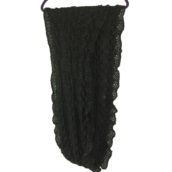 Ruffle Edge Black Soft Silver Metallic Thread Cable Knit Infinity Loop Scarf - Picture 3 of 10